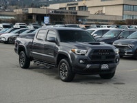 2020 Toyota Tacoma TRD Sport Balanced, capable, and ready for daily use or weekend adventure this 20... (image 2)