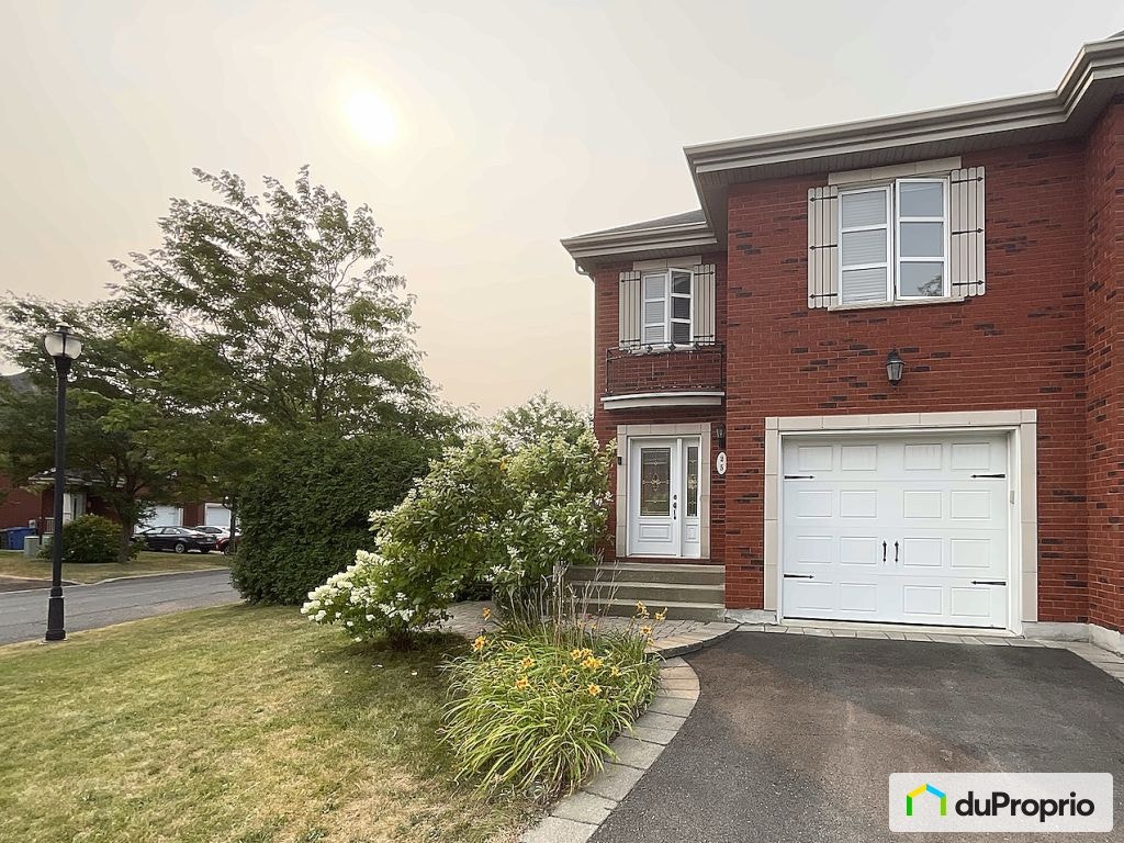 $895,000 - Semi-detached for sale in Candiac — photo 1