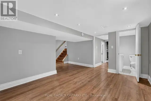 72 HOUGHTON AVENUE S Hamilton (Delta), Ontario in Houses for Sale in Hamilton - Image 27
