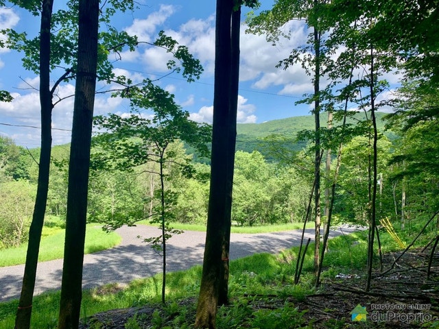 $350,000 - Residential Lot for sale in Bromont — photo 1