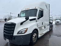 2020 FREIGHTLINER T12664ST;Heavy Duty Trucks - Conventional Truck w/ Sleeper Penske Location 525 MAC... (image 2)