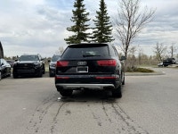 The 2019 Q7 is a mid-size luxury SUV known for its car-like handling, high-quality interior material... (image 2)