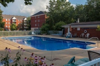 Visitez notre site Web : https://www.capreit.ca/fr/appartements-a-louer/ville-de-quebec-qc/faubourg-... (image 2)