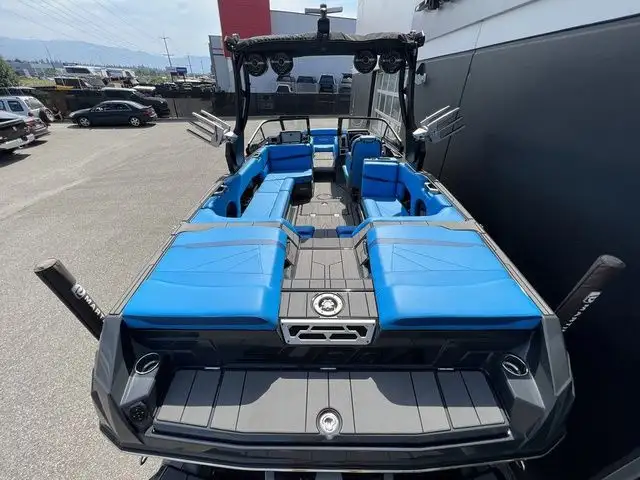 2022 SUPRA SL450 in Powerboats & Motorboats in St. Albert - Image 11
