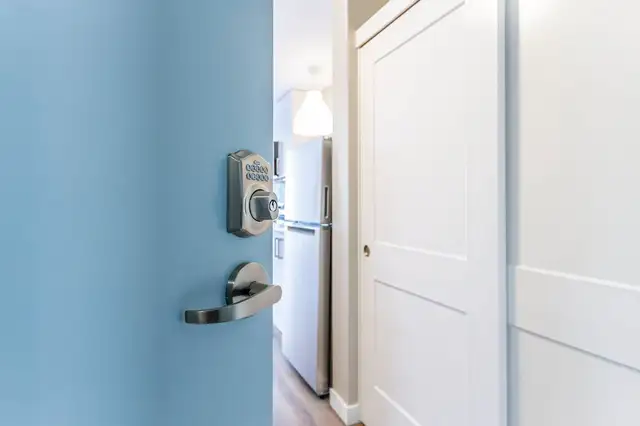 Bachelor studio Apartment | Kitchener62867602857473122