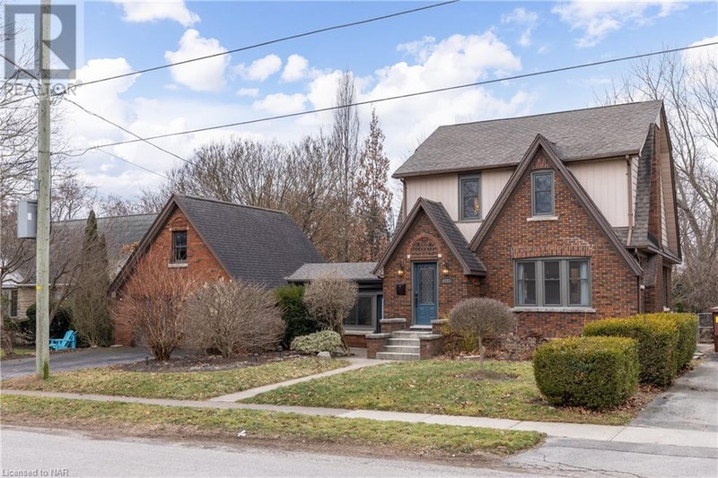 6005 CORWIN Avenue Niagara Falls, Ontario Houses for Sale St