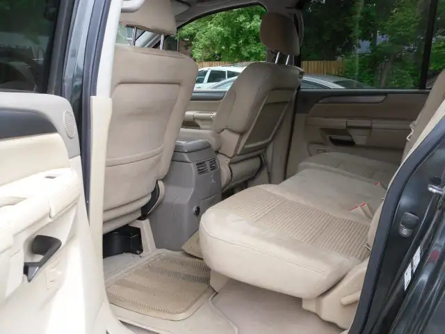 2009 Nissan Armada 4WD 4dr SE FFV in Cars & Trucks in City of Toronto - Image 8