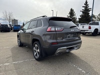 Only 44,354 Miles! This Jeep Cherokee boasts a Intercooled Turbo Premium Unleaded I-4 2.0 L/122 engi... (image 4)