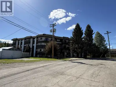 This extremely well-kept unit in the popular Wilkinson Apartments offers affordable, low-maintenance...