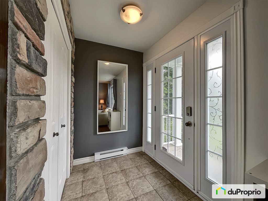 $395,000 - Condominium in Charlesbourg (ND-Des-Laurentides) — photo 2
