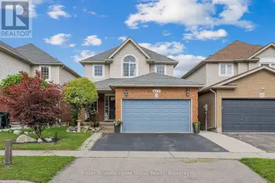 STOP SCROLLING! This is the Doon home you've been waiting for! Welcome to 479 Doon South Drive, a be...