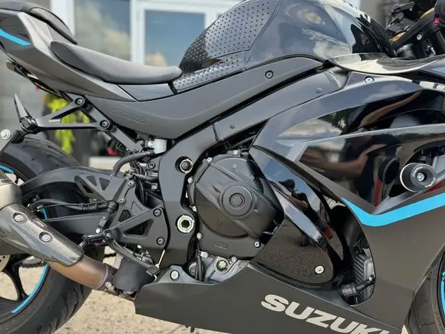 2024 Suzuki GSX-R1000A in Street, Cruisers & Choppers in London - Image 4