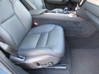 Fresh from the Volvo store this beautiful XC60 has a clean Carfax, two sets of keys and warranty rem... (image 7)