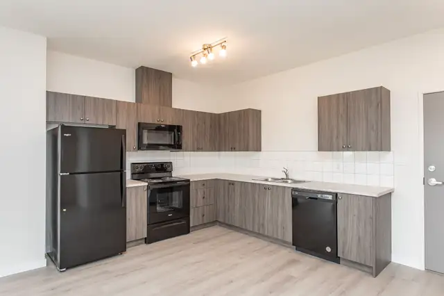 Bluewater Apartments - 2 Bed 2 Bath62863313938307124