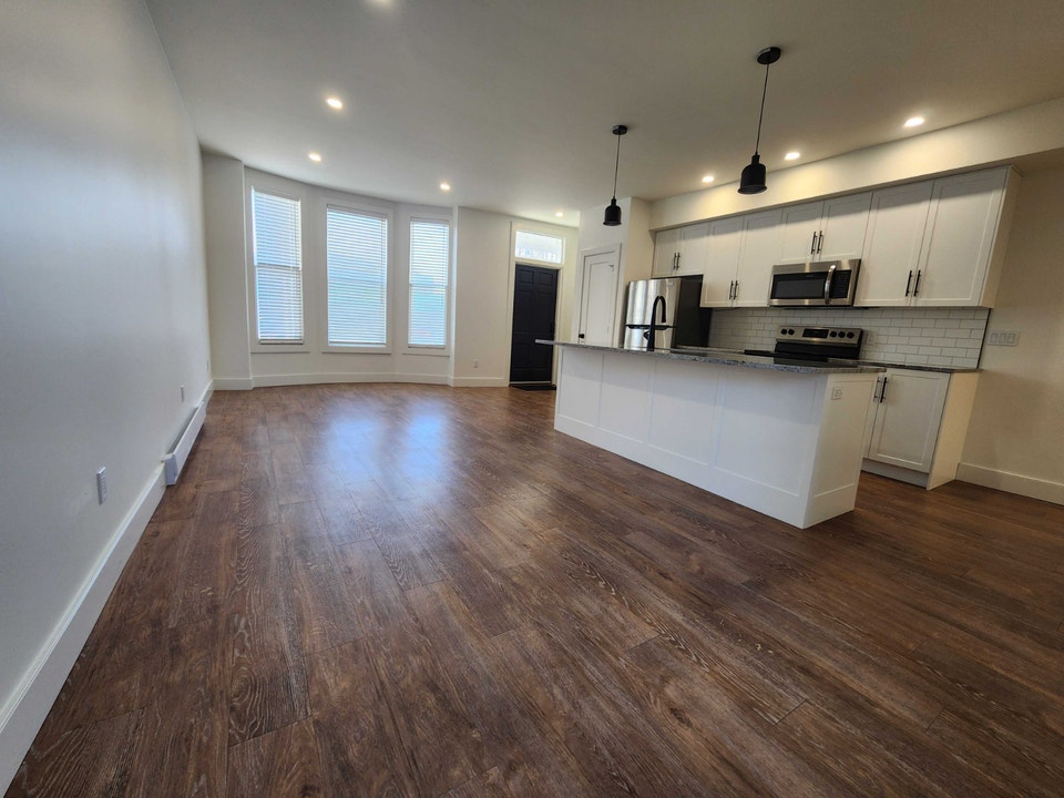 262 Wellington St Unit 1 – Executive 2‑Bedroom Apartment 3