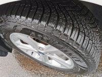 • Power_Steering • Power_Brakes • Power_Windows • Power_Seat • Power_Mirrors • Power_Locks • Power_S... (image 9)