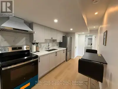 Spacious and sun-filled walkout basement unit in the prestigious Kanata Lakes community! This privat...