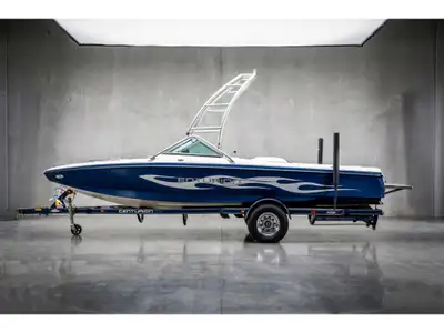 US-FNEN1465K405 Centurion Bowrider 2005 en excellente condition, équipé d’un moteur inboard offrant...