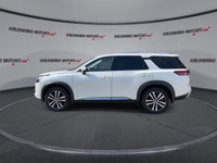 // ACCIDENT FREE!! // Experience family-ready confidence in this used 2024 Nissan Pathfinder Platinu... (image 4)
