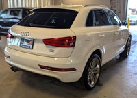 2015 Audi Q3 Progressiv Quattro Local Trade | Ultra Low KMs) | No Accidents Key Features: 2.0L Turbo... (image 4)