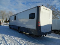 Welcome to Central Truck Sales. 2012 FORD WINNEBAGO COMMERCIAL MEDICAL DENTAL UNIT,6.8L 30-114 mile... (image 3)