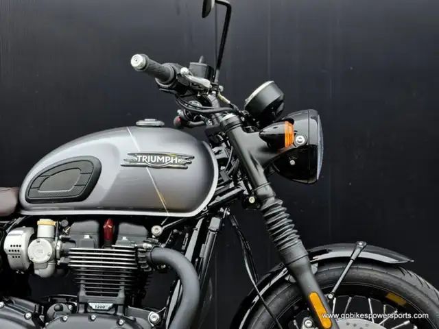 Triumph Bonneville T120 Black Graphite / Matte Graphite in Street, Cruisers & Choppers in Oshawa / Durham Region - Image 15