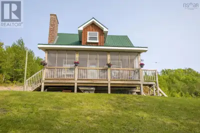 Nestled in a peaceful and scenic area of Ohio, just a 20-minute drive from the town of Antigonish, t...