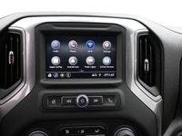 The Custom trim adds 20" black painted aluminum wheels, body-color bumpers and grille bar, and deep-... (image 5)