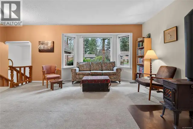 1516 Balsam Ave Comox, British Columbia in Houses for Sale in Comox / Courtenay / Cumberland - Image 10