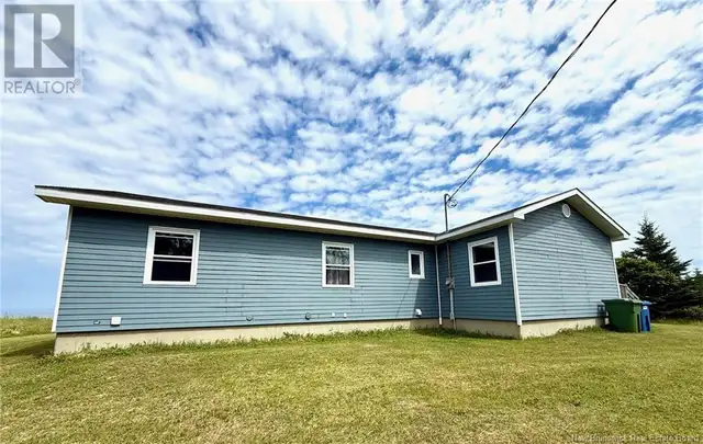 59 Rue Jean-Louis Petit-Shippagan, New Brunswick in Houses for Sale in Miramichi - Image 4