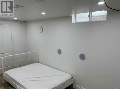 71 ALEXANDER Avenue Unit# B1 Cambridge, Ontario
