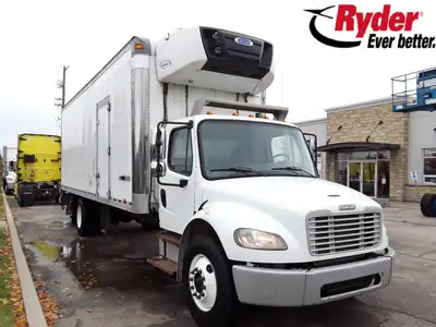2018 FREIGHTLINER/MERCEDES M2 106 Refrigerated Truck - Automatic transmission-33000 GVW. 2018 Freigh...