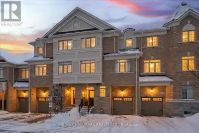 Luxury Freehold Townhome In One of Richmond Hill's Most Desirable Communities! Welcome to 62 Ruffle...