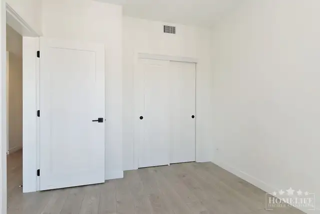 Modern & Bright 1-Bed Condo for Rent in Heart of Latimer Village in Long Term Rentals in Abbotsford - Image 13