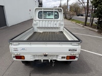 All vehicles come with a full vehicle History Report, ask to see it! 2009 daihatsu hiket 4x4 with a/... (image 3)