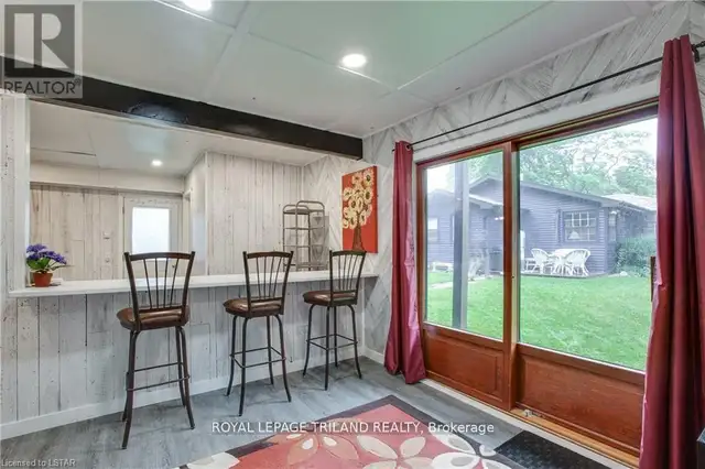 7575 BIDDULPH STREET Lambton Shores (Port Franks), Ontario in Houses for Sale in Grand Bend - Image 34