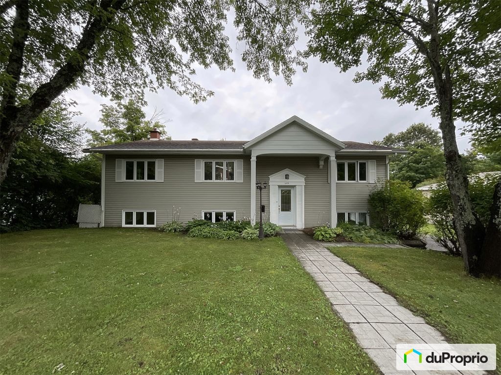 $625,000 - Duplex for sale in Charlesbourg (ND-Des-Laurentides) — photo 1