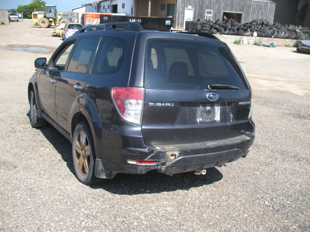 **OUT FOR PARTS!!** WS0077861 2010 SUBARU FORESTER in Auto Body Parts in Woodstock - Image 3