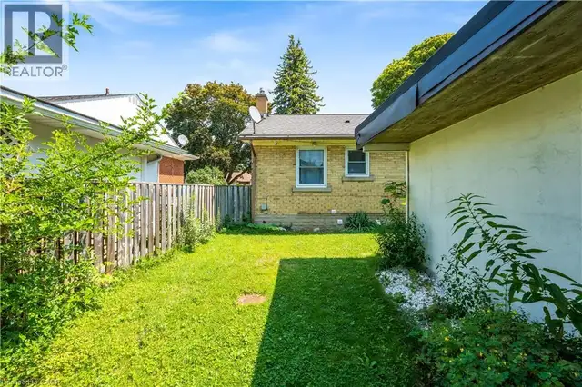 169 BRUCE Street Kitchener, Ontario in Houses for Sale in Kitchener / Waterloo - Image 37