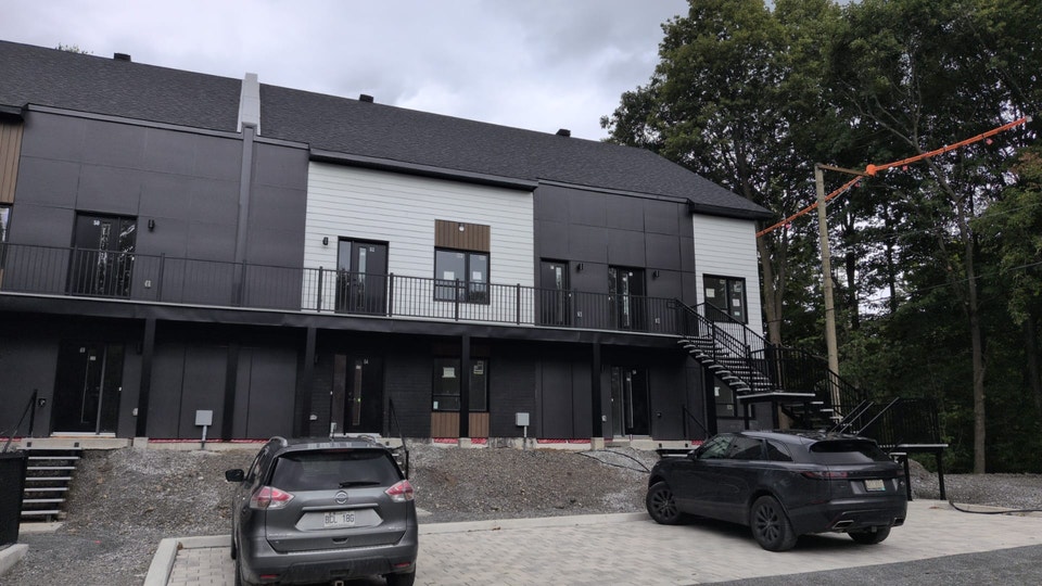 Appartement à louer - 42 rue Latour 3