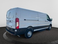 Check out this vehicle's pictures, features, options and specs, and let us know if you have any ques... (image 4)