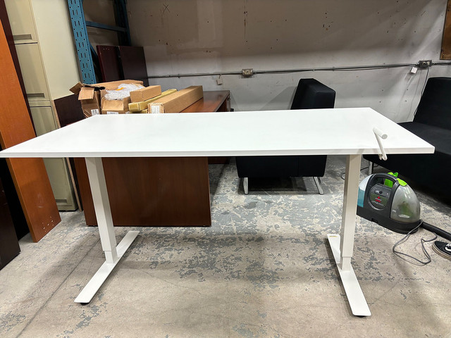 IKEA Trotten Height Adjustable Desk-Excellent Condition! in Desks in Mississauga / Peel Region - Image 2