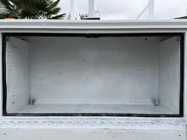 2013 Ram 3500 4X4 Service Truck in Heavy Trucks in Delta/Surrey/Langley - Image 18