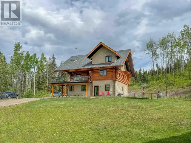 585 16 HIGHWAY Smithers, British Columbia in Houses for Sale in Smithers - Image 3