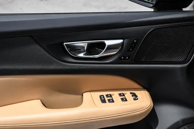 2023 Volvo V604976790582971801613