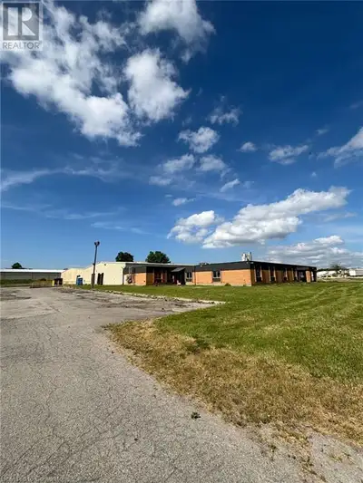 This building features low TMI, and is conveniently located in the Stanley Avenue Business Park, onl...