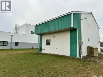 Commercial building and land for sale. 460 Highway West in the town of Hudson Bay, SK. This shop has...