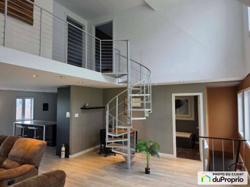$399,000 - Price Taxes Not Included - 1 1/2 Storey for sale — photo 3