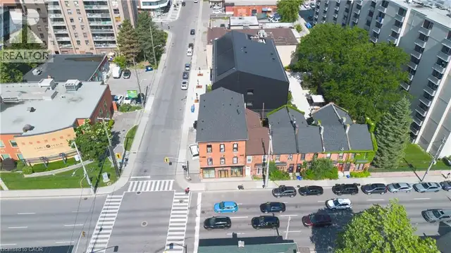 45 WELLINGTON Street N Hamilton, Ontario in Houses for Sale in Kitchener / Waterloo - Image 36