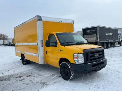 2018 FORD MOTOR COMPANY E450;Light Duty Trucks - VAN TRUCKS - CUTAWAY-CUBE VAN DELIVERY TRUCK Penske...
